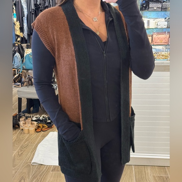 Alice & Olivia Vest - Picture 2 of 4